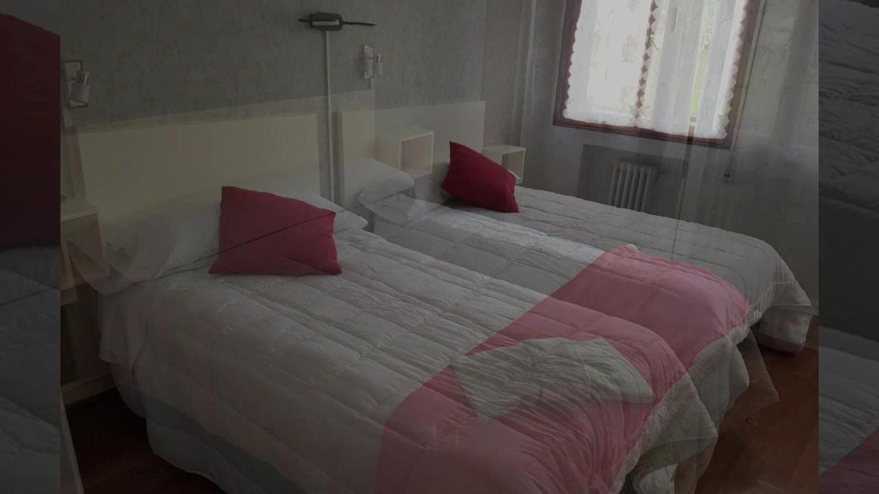 Apartamentos Halcon Ribadeo Exterior photo